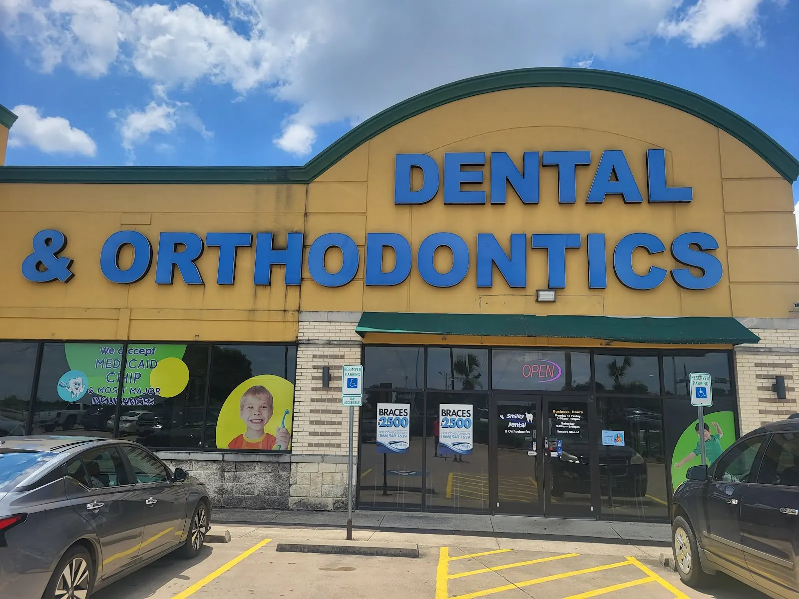 Foto 3 de la oficina Smiley Dental en Arlington