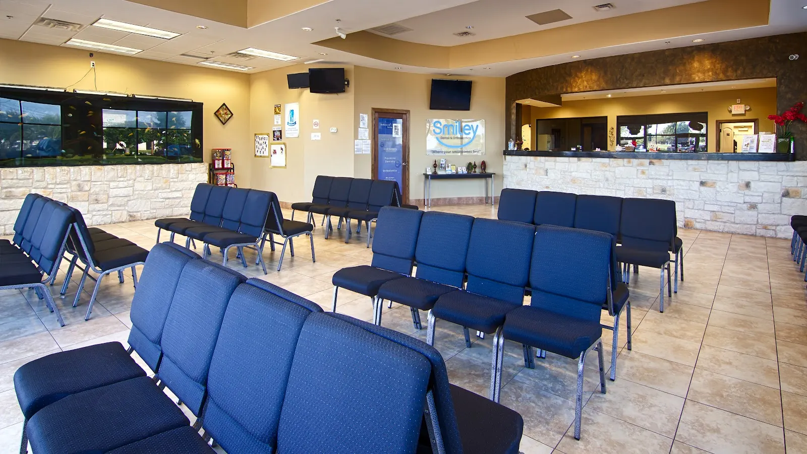 Foto 5 de la oficina Smiley Dental en Arlington
