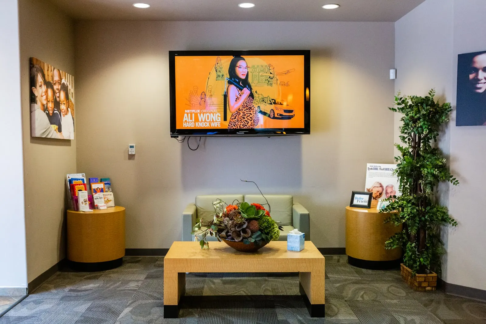 Welcoming waiting area inside a Smiley Dental office