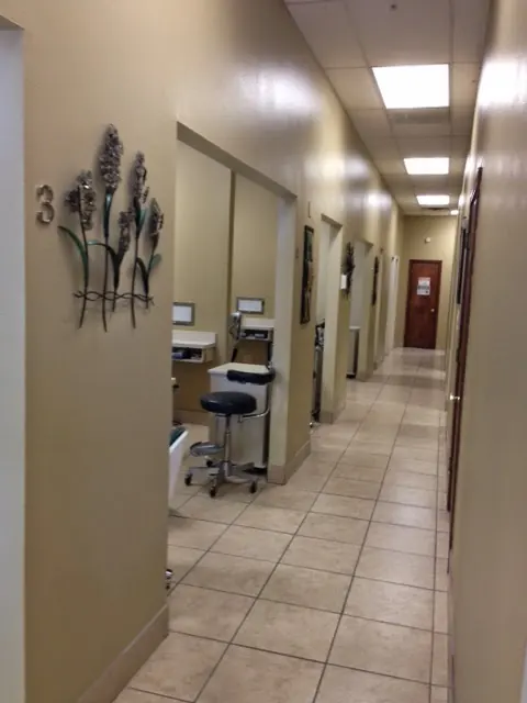 Foto 4 de la oficina Smiley Dental en Medallion Center Dallas